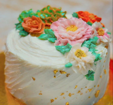 Swirl Bouquet — With Filling (Buttercream Dress)