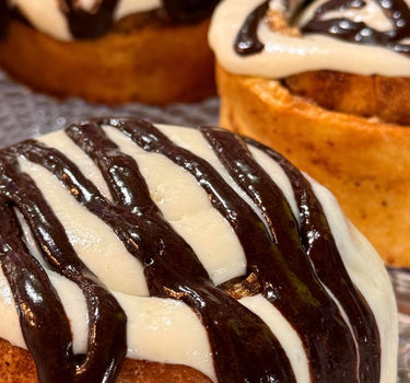 Cinnamon Roll - Solo Los Sábado - Pre-ordena
